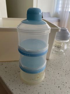 Baby Milk Powder Dispenser, Portable 4 Layers 270ml Per Layer