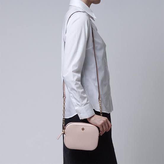Tory Burch Emerson Round Crossbody Bag Luxury Bags Wallets on Carousell