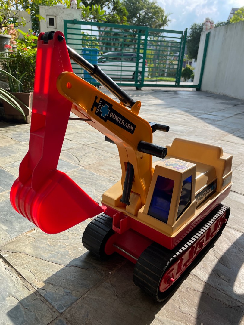 Toy Excavator, Hobbies & Toys, Toys & Games on Carousell