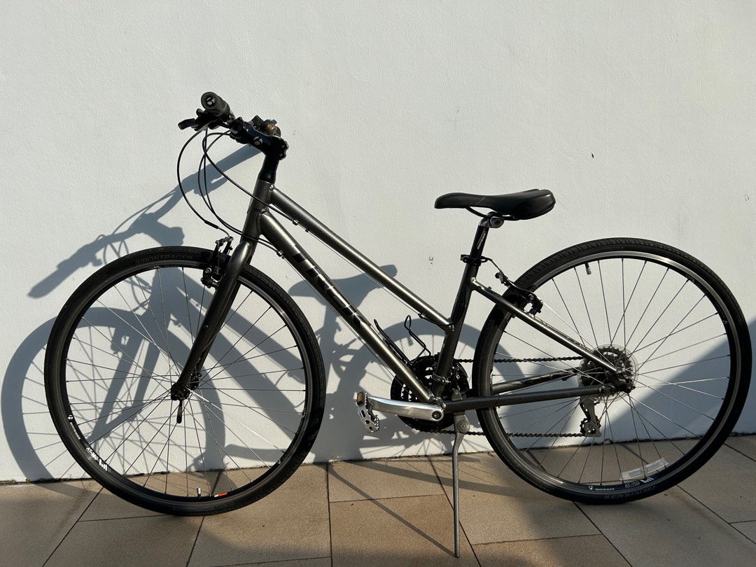 Fx Stagger Trek Fx Ladies Hybrid Bike SOLD Trek FX Stagger Grey Ladies  Women Small Size 15 Hybrid