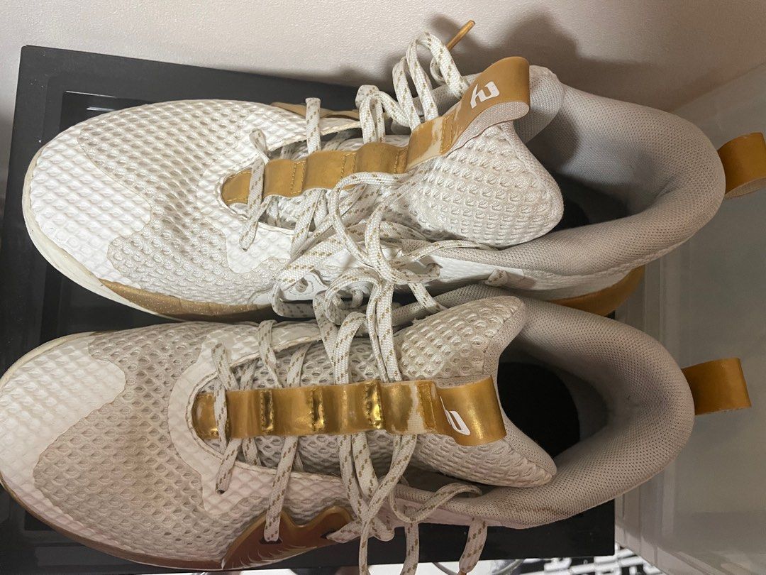 Gold basketball clearance shoes