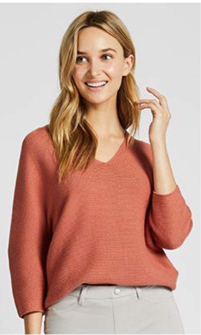 Uniqlo 3D Cocoon Sweater in Pretty Rose Pink Women s Fashion Coats Jackets and Outerwear on Carousell