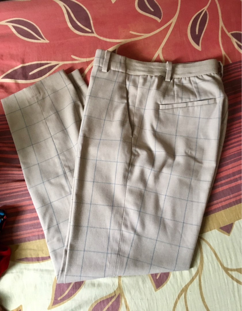 Uniqlo Ezy Ankle Pants on Carousell