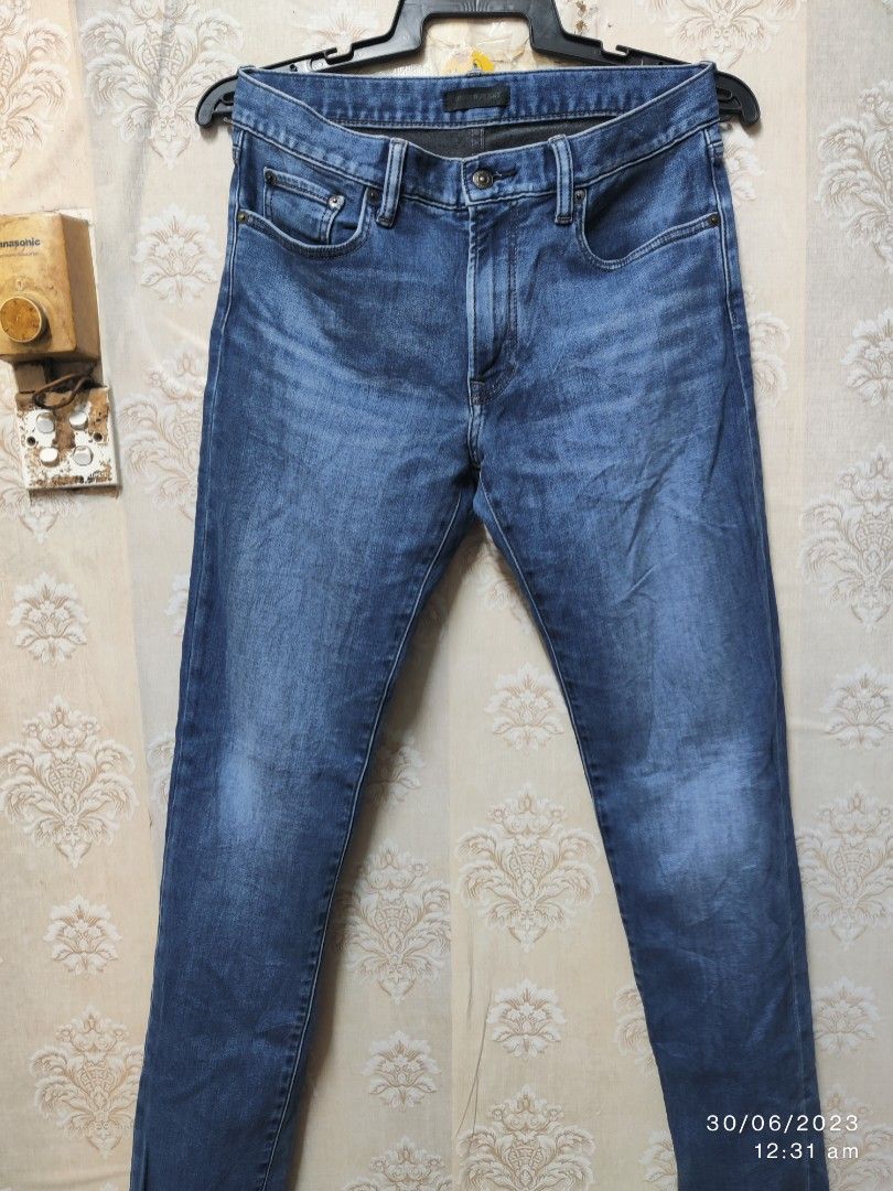 Heattech slim shop fit jeans