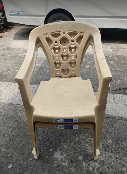 URATEX MONOBLOCK CHAIRS WITH ARMREST To La Loma QC