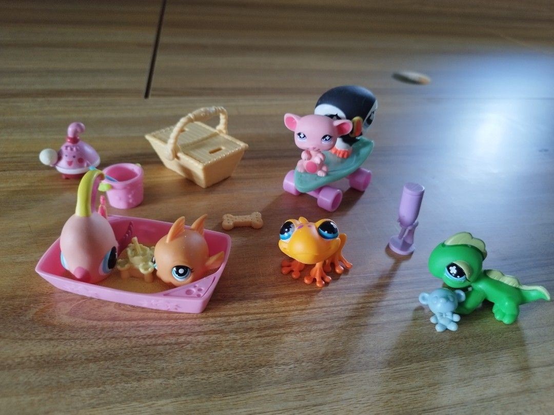 Urgent Selling Littlest Pet Shop LPS Set