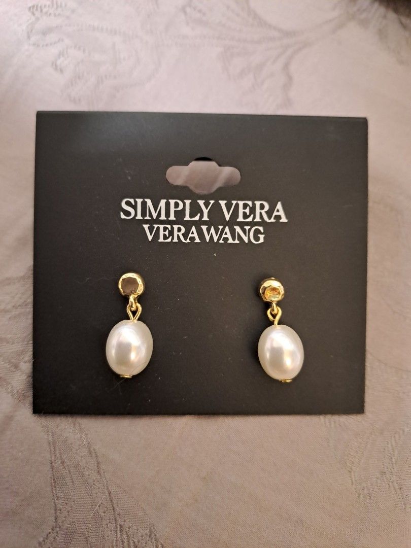 Vera Wang Pearl earrings Carousell