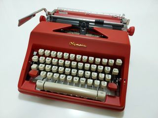 Vintage Typewriter Olympia SM9