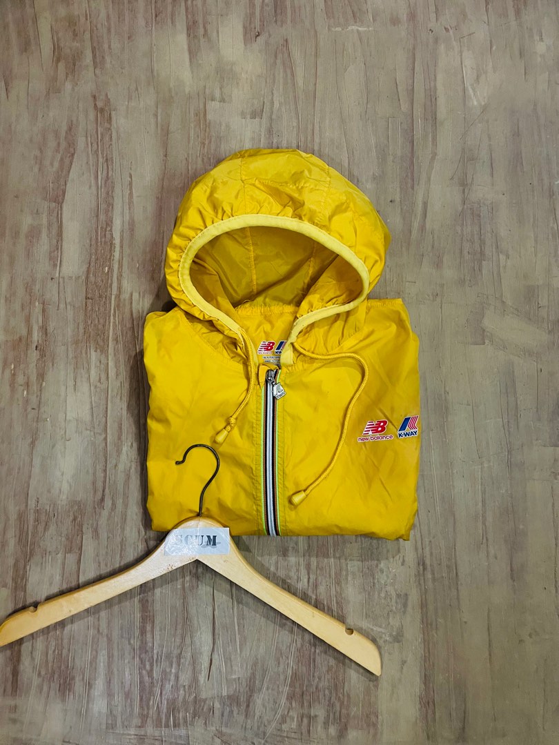 WINDBREAKER JACKET KWAY X NEW BALANCE Fesyen Pria Pakaian