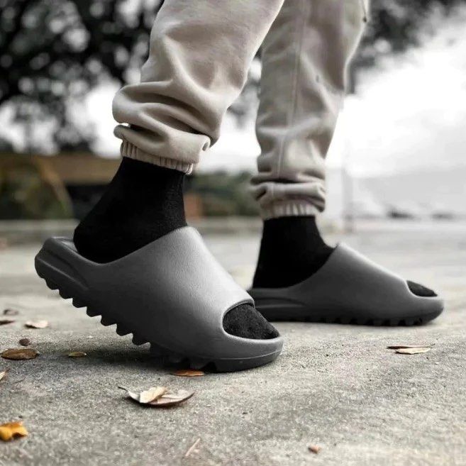Yeezy Slide Onyx UK11 Men s Fashion Footwear Flipflops and