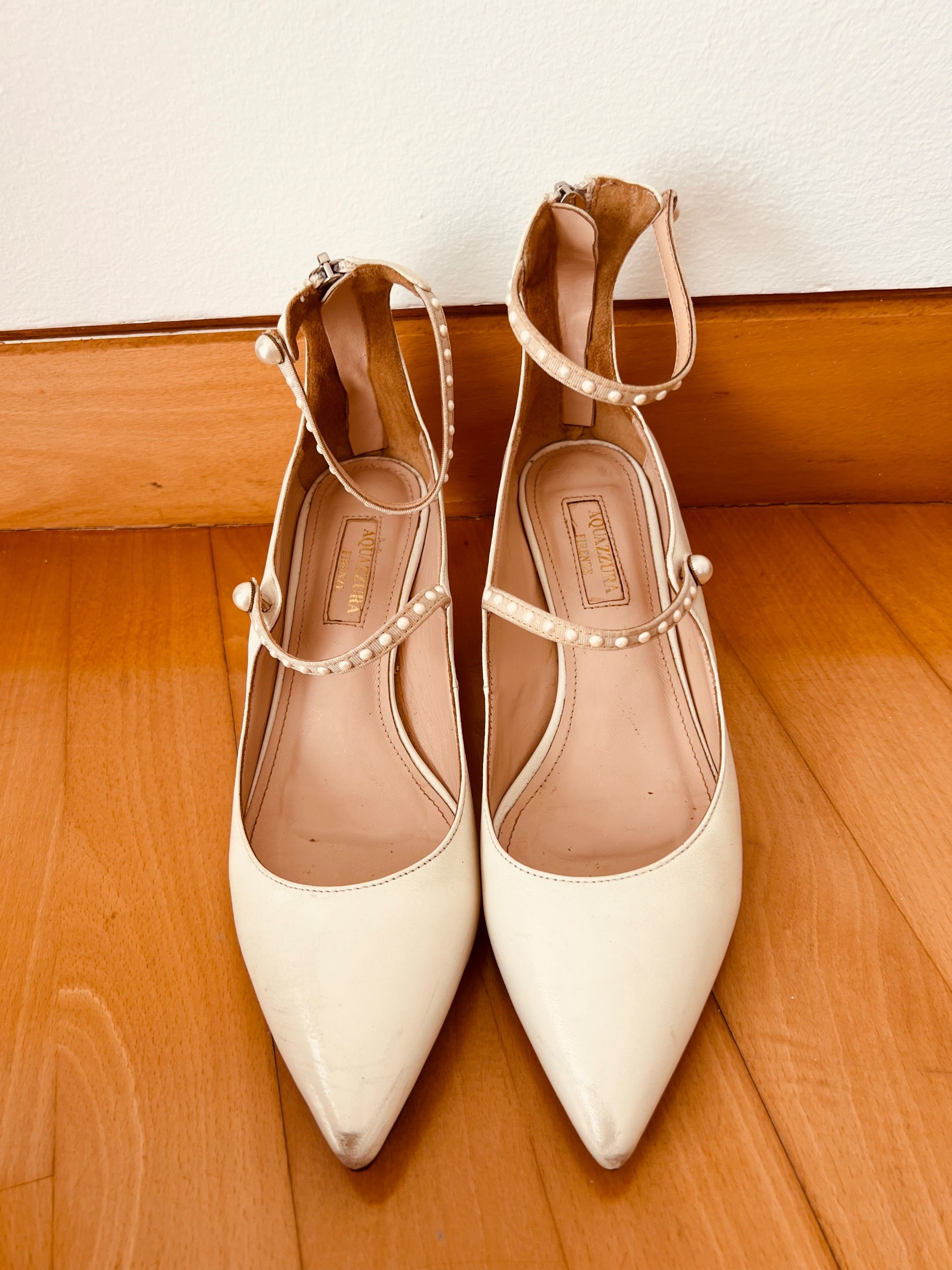 Aquazzura best sale kitten heels