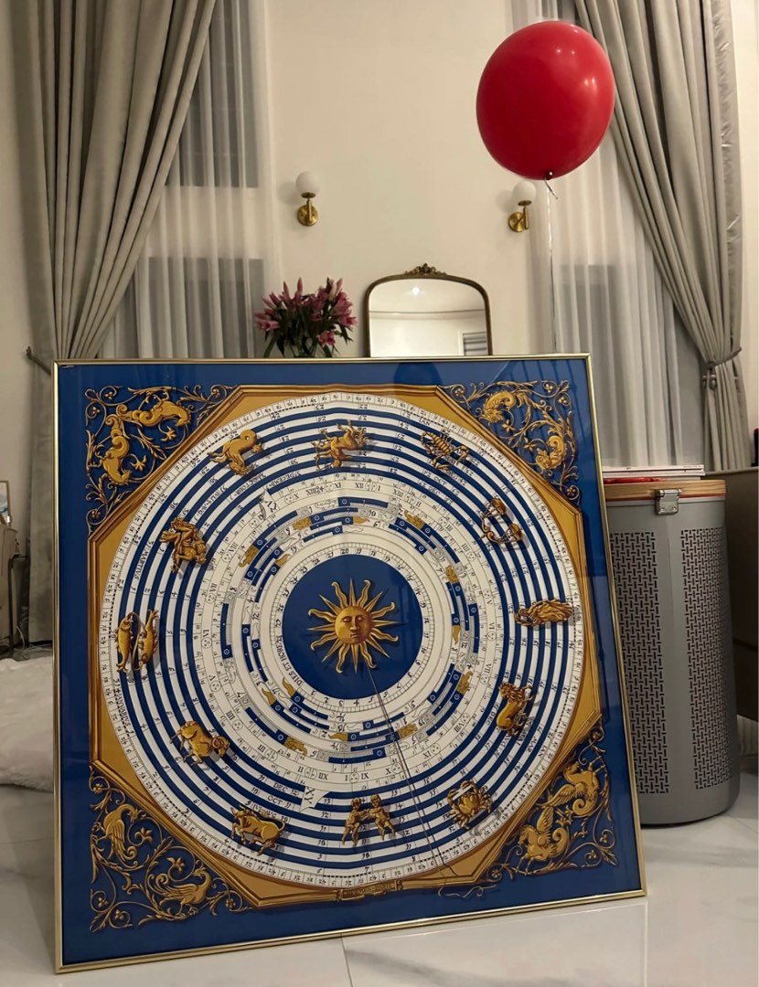 Hold) 2023復刻✨十二星座Hermes Scarf 90, 名牌, 服裝- Carousell