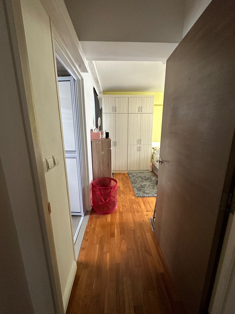 (Category: ) located in . Submitted by chiqlet24 (Listing ID 1235416686, Image 1). Description: .