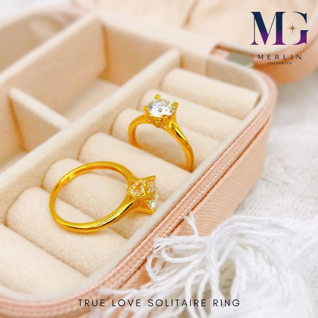 Gold top ring solitaire