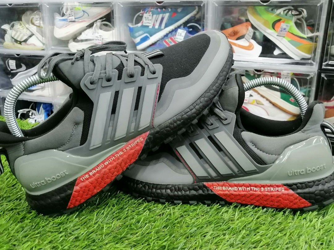 Adidas ultra boost on sale 9.5 uk negro