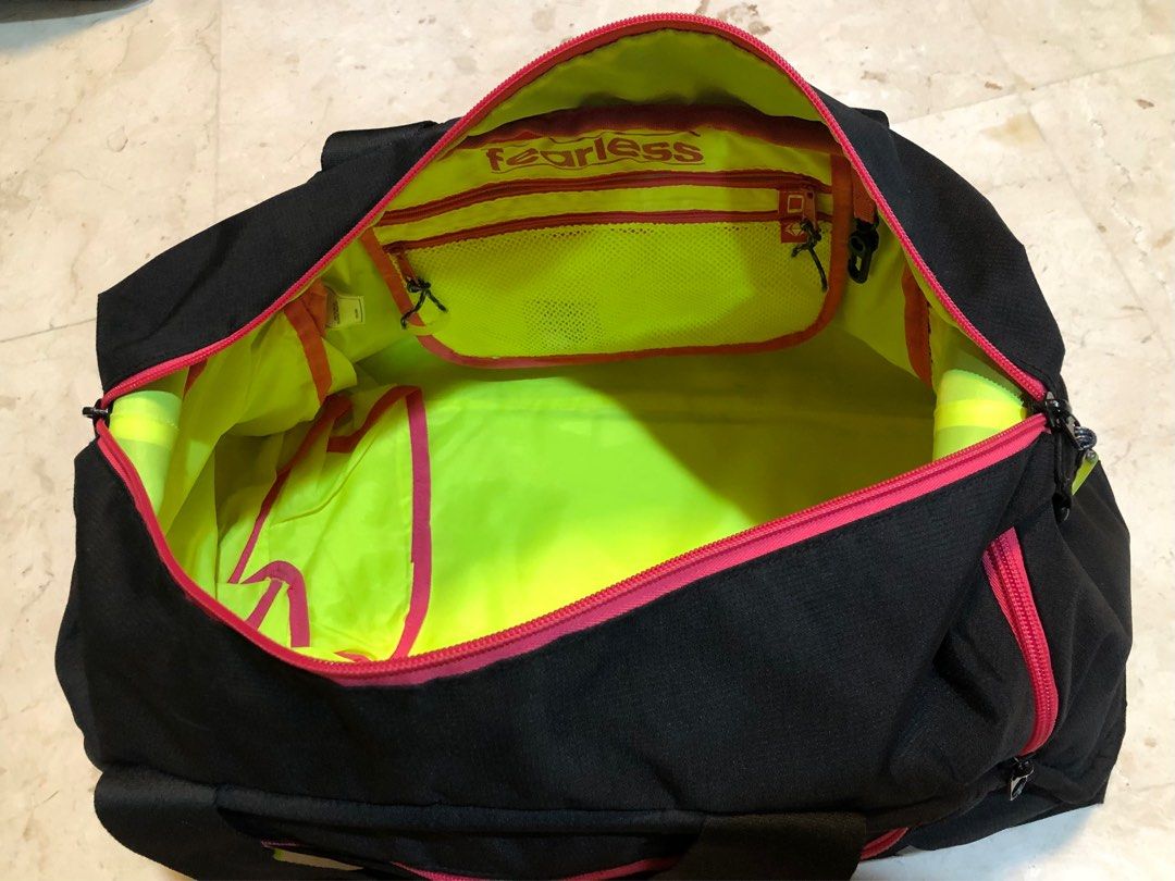 Adidas Women Gym Duffel Bag, Fesyen Wanita, Tas & Dompet di Carousell