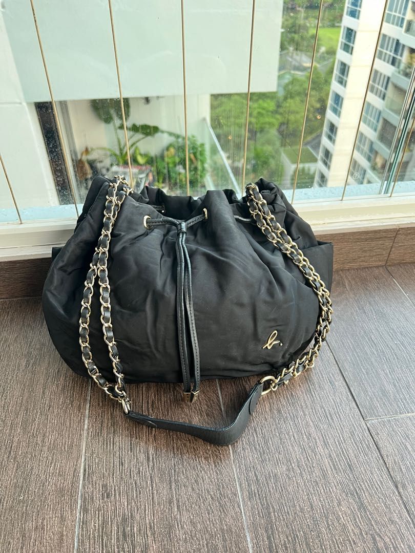 Agnes b outlet chain bag