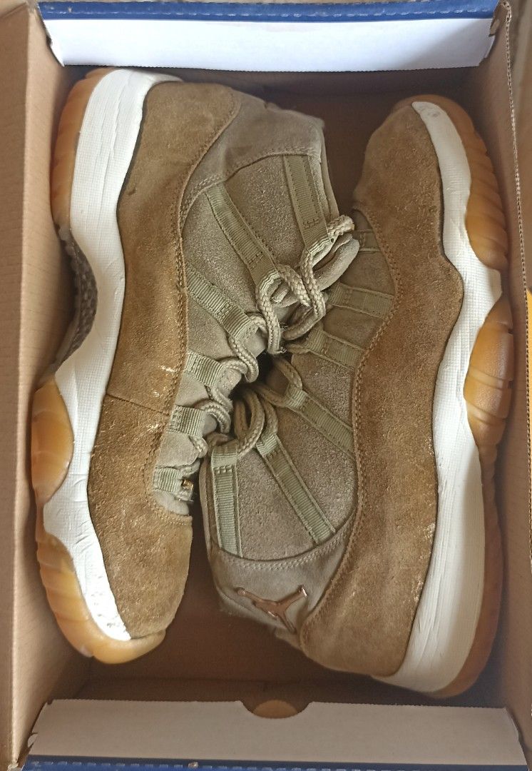 Jordan retro 11 olive top lux
