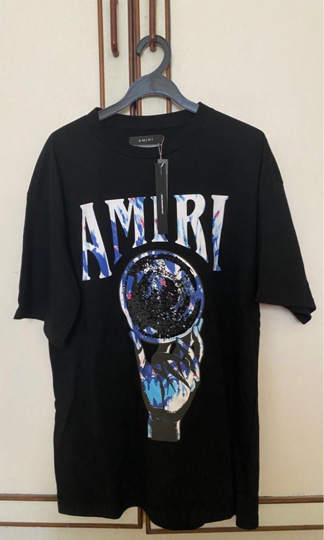 T shirt globe sales