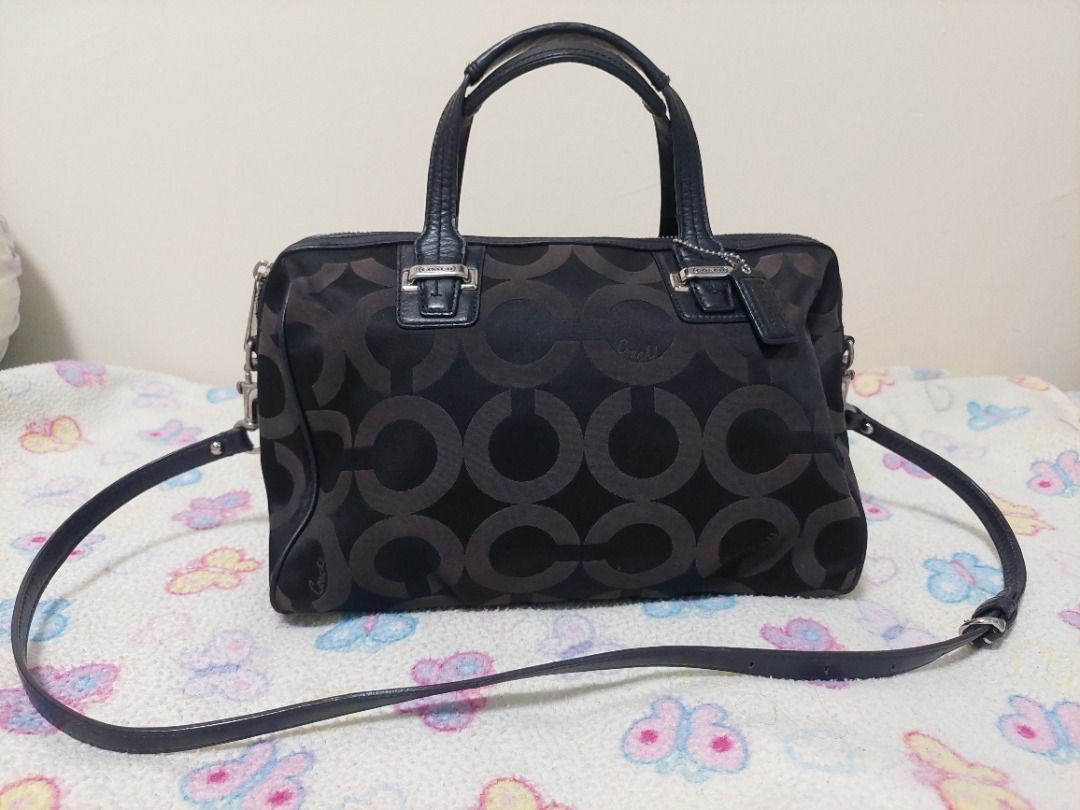 Authentic Coach 2Way Bag, Women's Fashion, Bags & Wallets, Shoulder Bags on Carousell