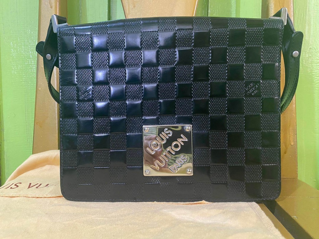 Louis Vuitton Authenticated Cabaret Handbag