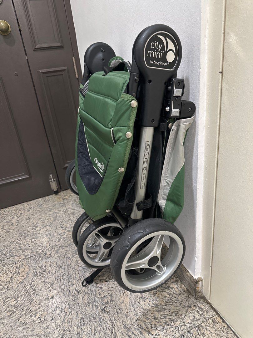 Baby Jogger City Mini stroller quick fold