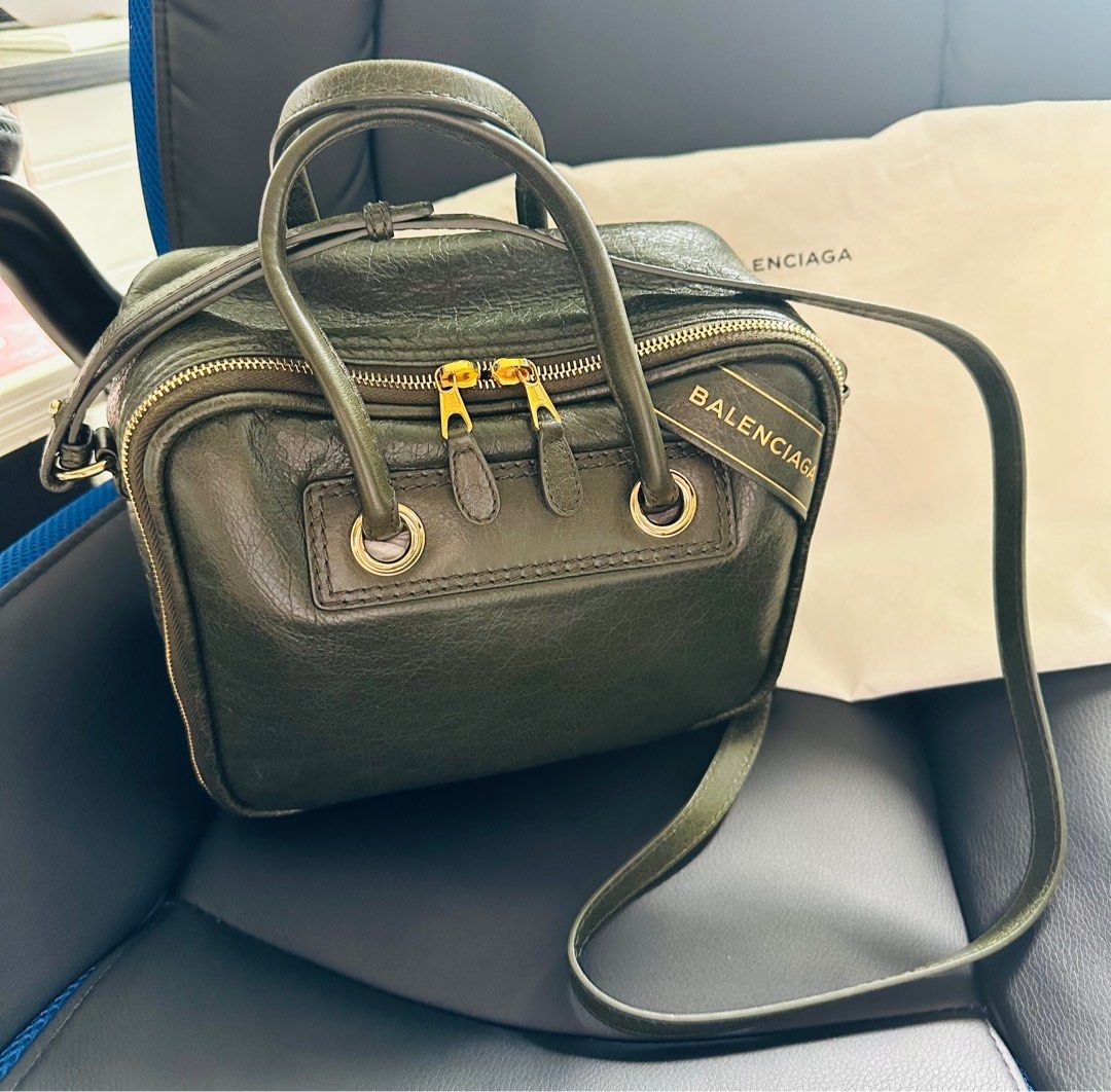 Balenciaga blanket bag best sale small
