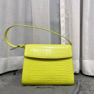 （分類：）位於 。 由 kikiloveslove 提交（商品編號 1235471857，圖片 1）。簡介： 。
