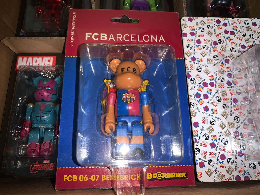 Fcb Bearbrick Barcelona Bearbrick 記念グッズ BE@RBRICK FCB 05-06