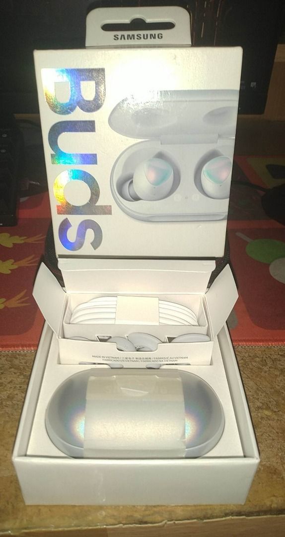 Galaxy buds outlet aura glow