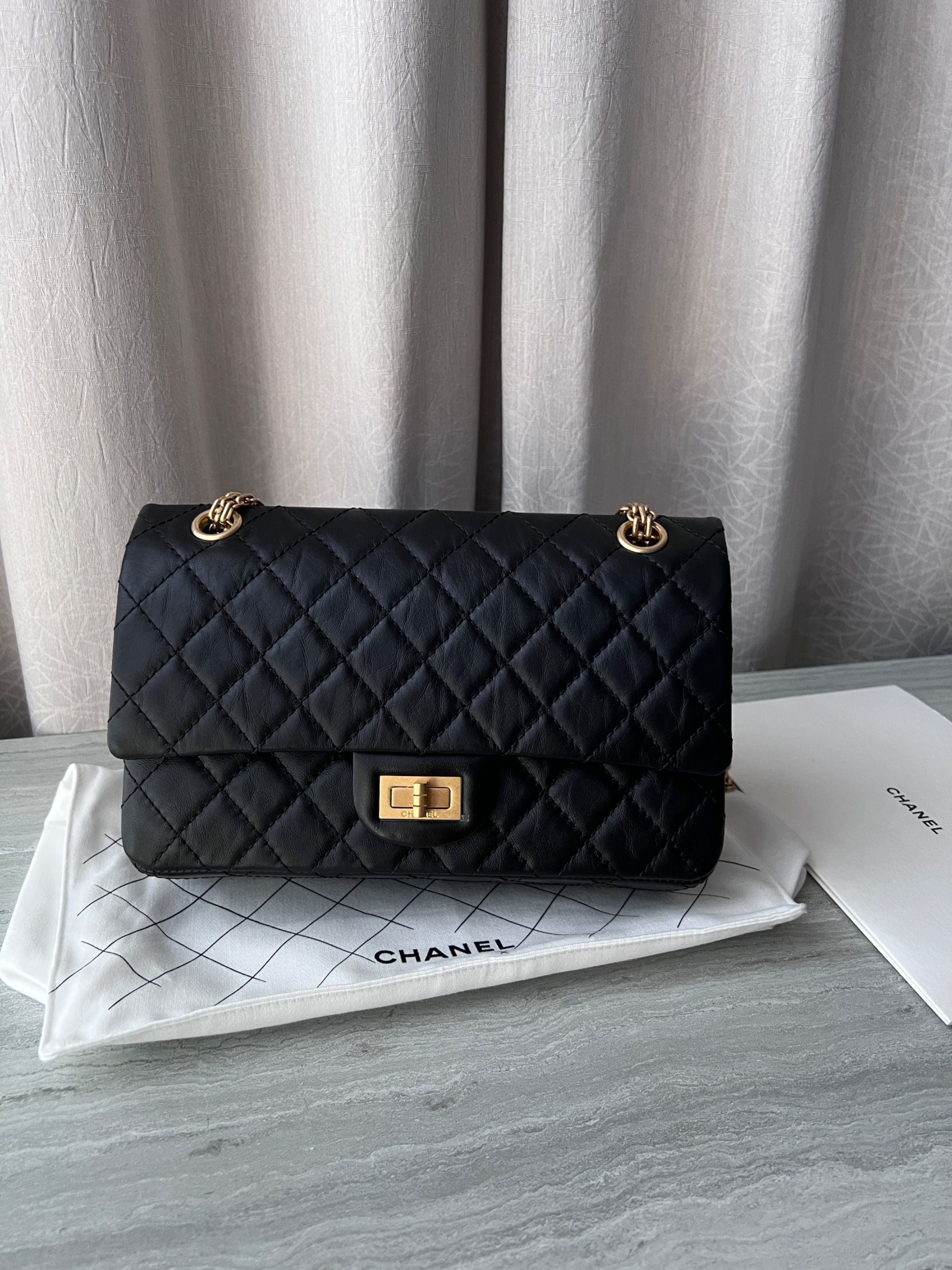 Chanel 2.55 reissue discount medium