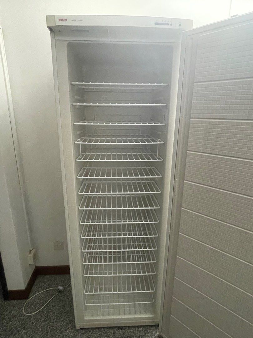 Bosch Wine Fridge, TV & Home Appliances, Kitchen Appliances