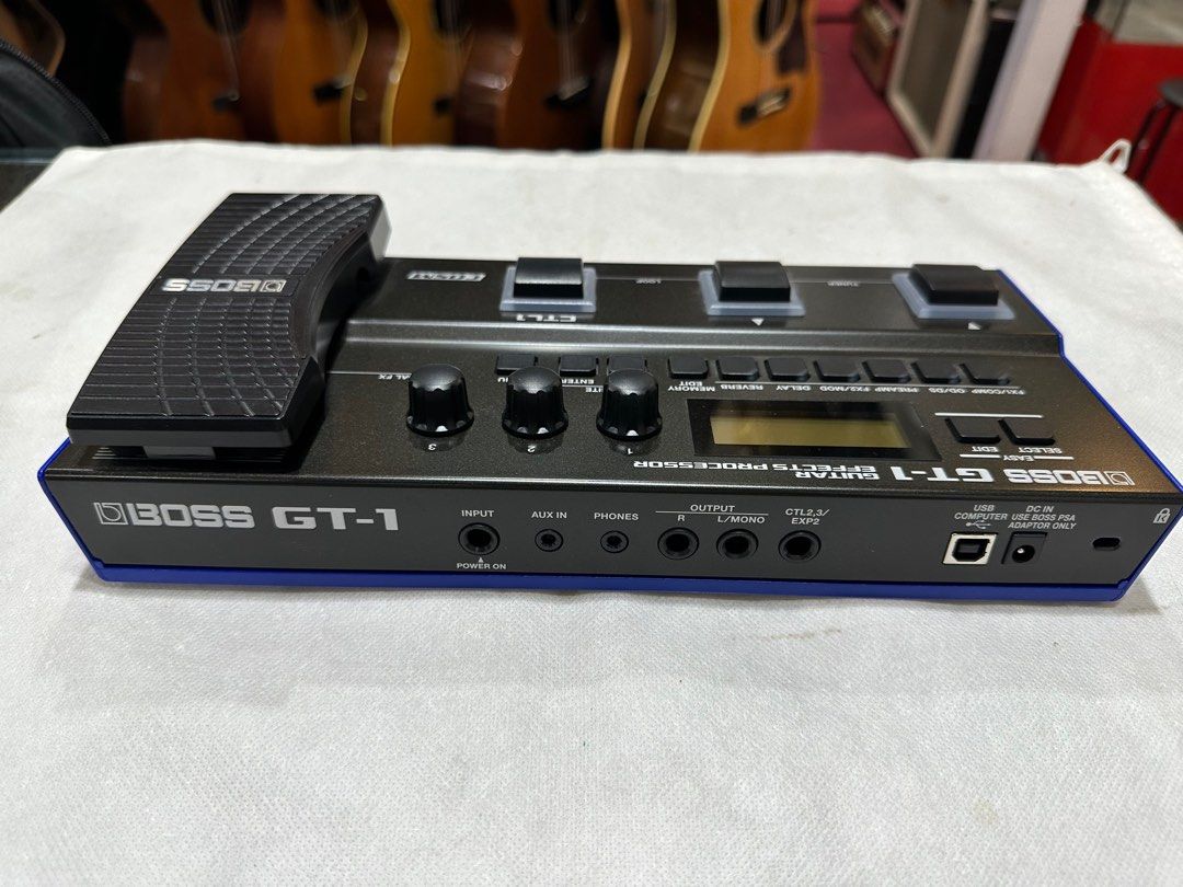 BOSS GT1 Guitar MultiEffects Pedal (GT1), Hobbies & Toys, Music