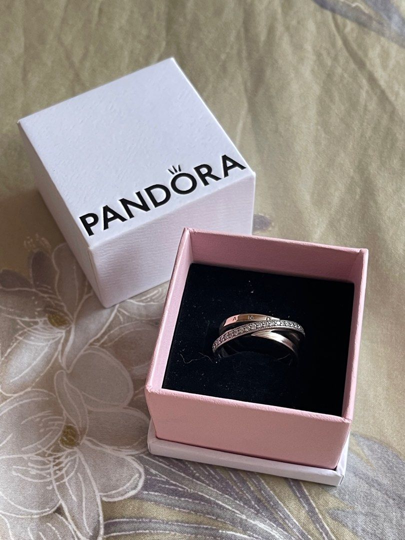 Pandora store crossover ring