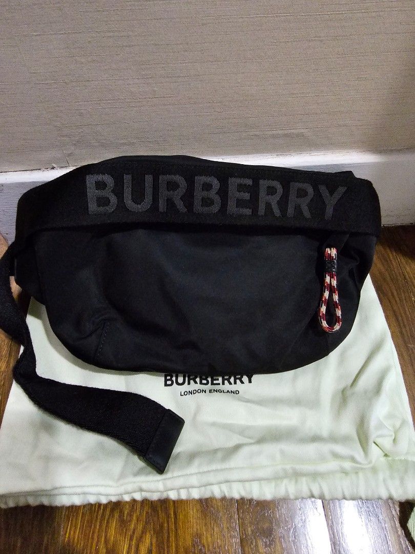 Burberry waist pack sales