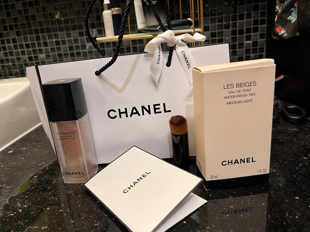 Chanel LES BEIGES WATER-FRESH TINT (medium light), Beauty