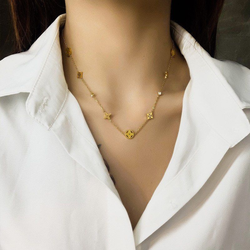 Louis Vuitton Necklaces-LV Gold Painting Clover Pearl Neck… | Flickr