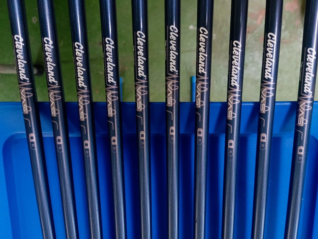 cleveland-golf-set-sports-equipment-sports-games-golf-on-carousell
