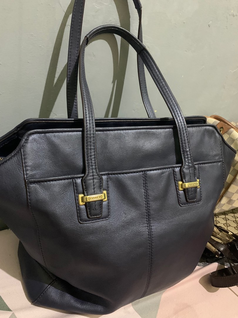 Coach Original ykk zip and coded on Carousell