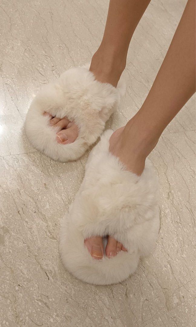 Creamy white furry criss cross platform slides bedroom slippers