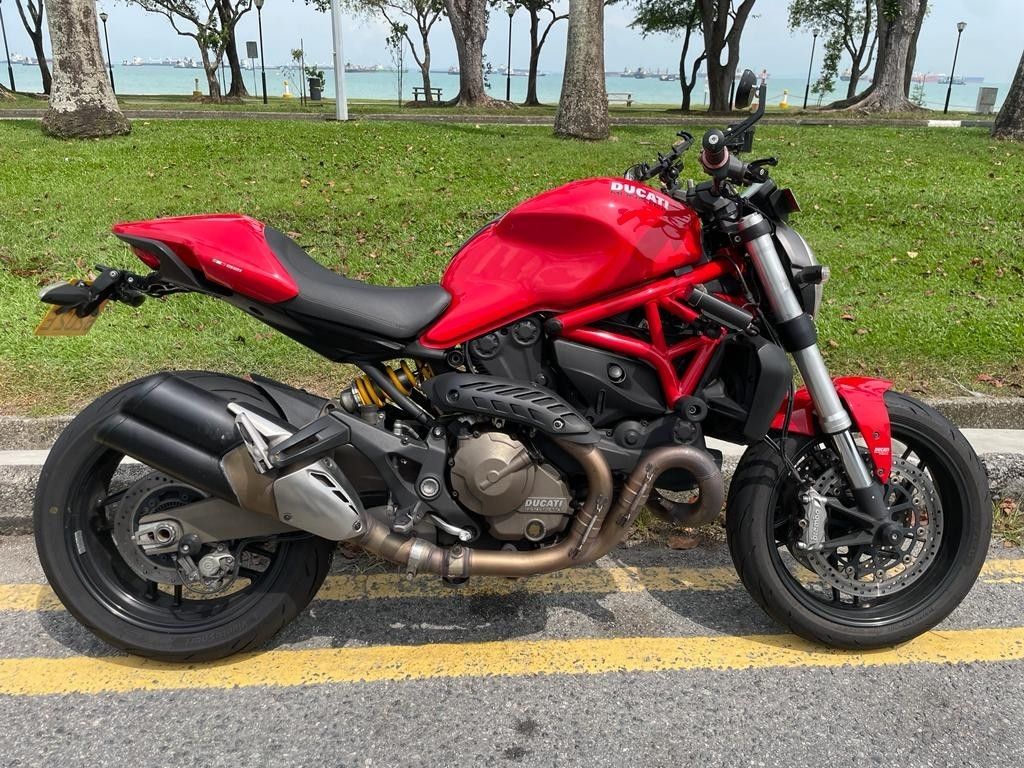 Monster deals 821 red