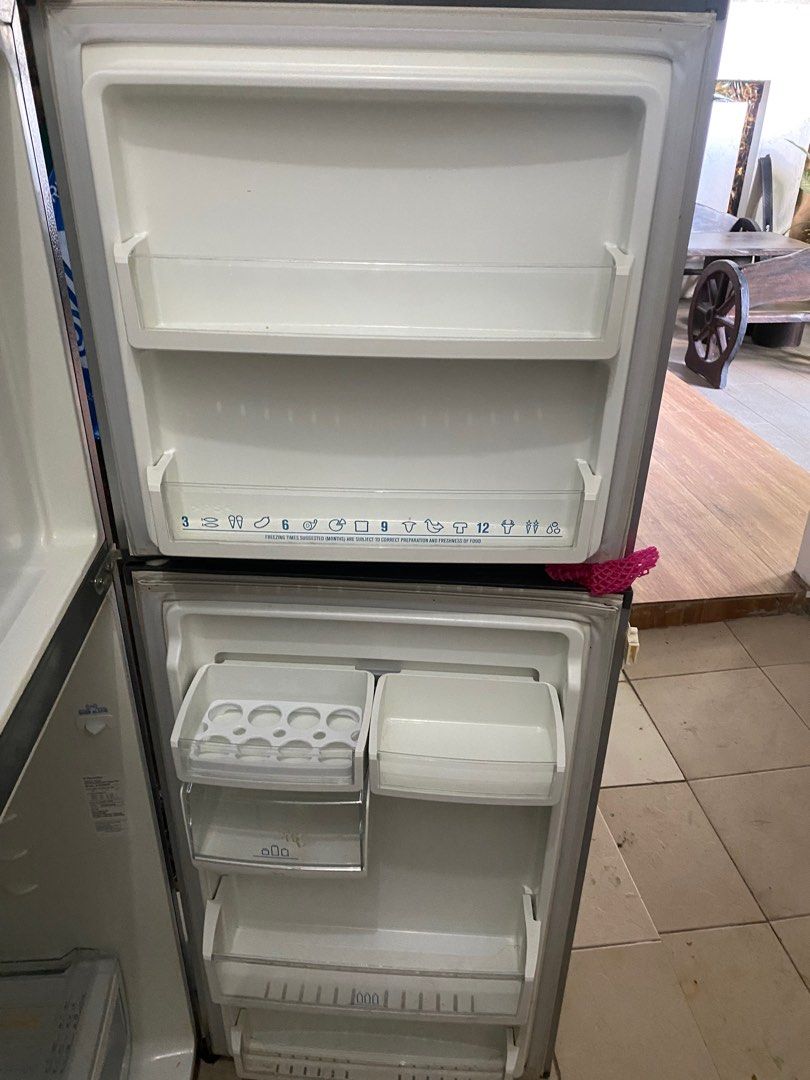 ELECTROLUX REFRIGERATOR, TV & Home Appliances, Kitchen Appliances