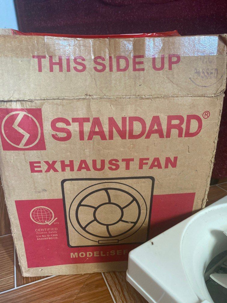 Exhaust fan (Category: Fans) located in Cainta. Submitted by tonetta (Listing ID 1235377996, Image 2). Description: Binili lang Hindi naman nagamit as in. .