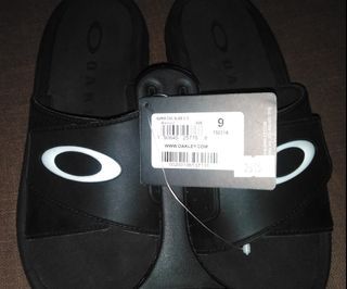 FIXED/FIRM/FINAL/LAST PRICE Oakley Super Coil 2.5 Black Sports Sandals Slippers Slides Men's Size 9