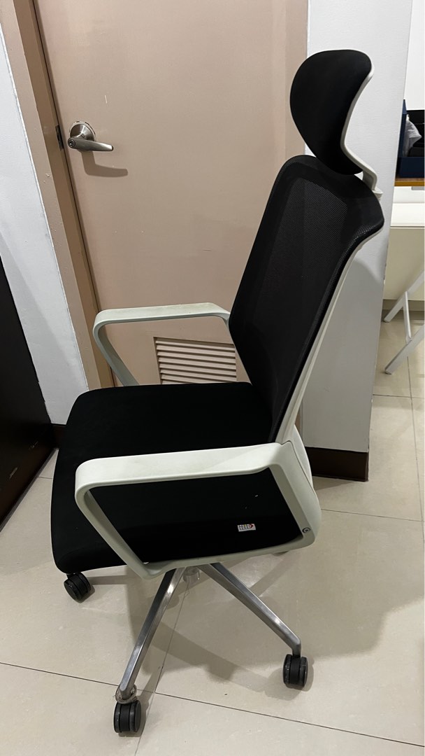 For Sale Second Hand Office Chair On Carousell for-sale-second-hand-office-chair-on-carousell
