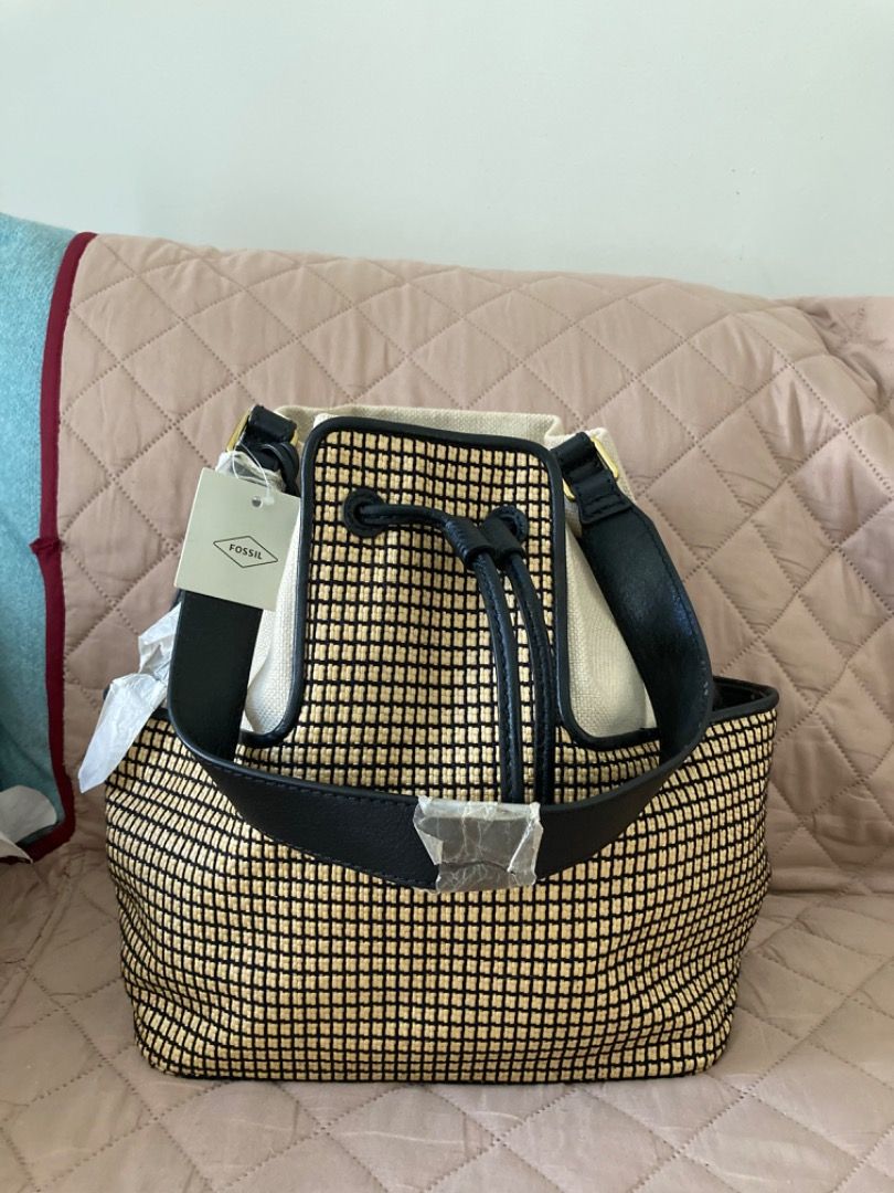Fossil Cooper Bucket New With Tag Barang Mewah Tas Dompet di Carousell