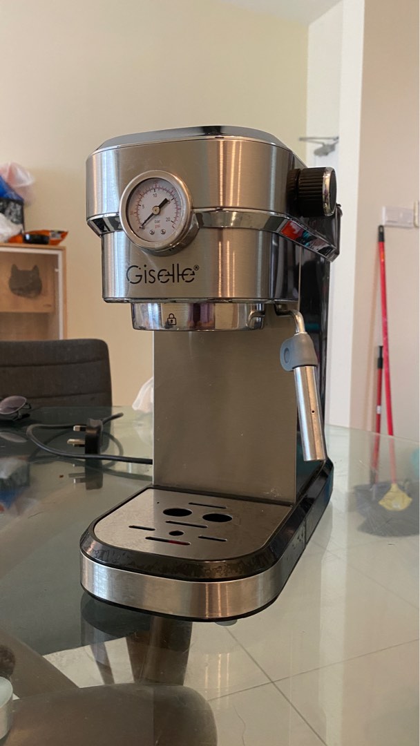 Giselle Coffee Maker 20 Bar, Furniture & Home Living, Kitchenware