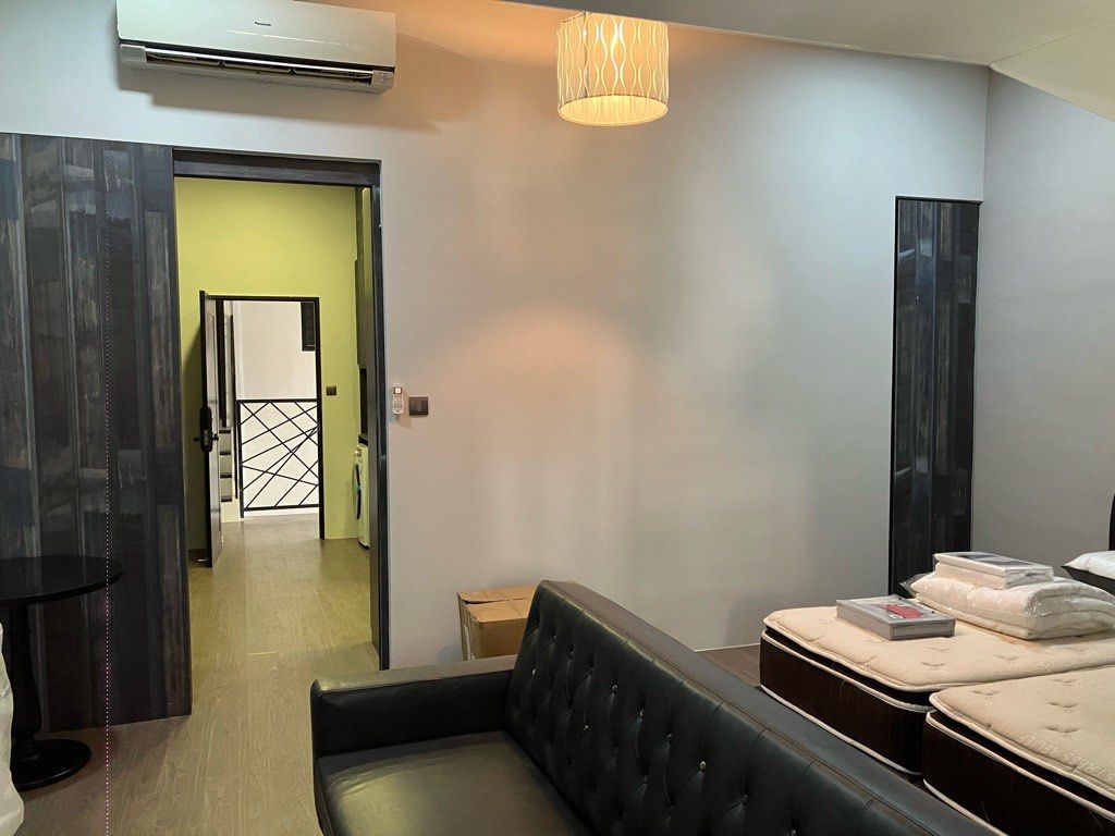 Guillemard/ Geylang Studio In Landed House For Leased, Property