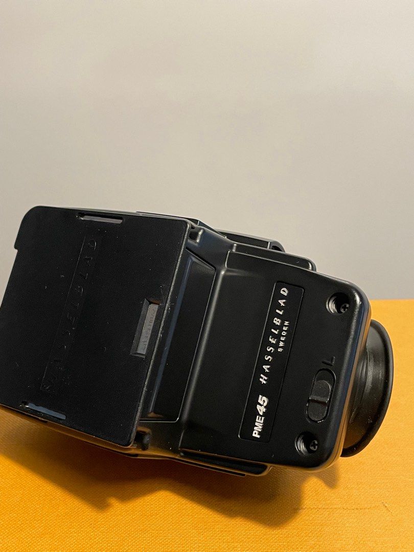 Hasselblad PME45 Meter Prism Viewfinder, Photography, Cameras on Carousell