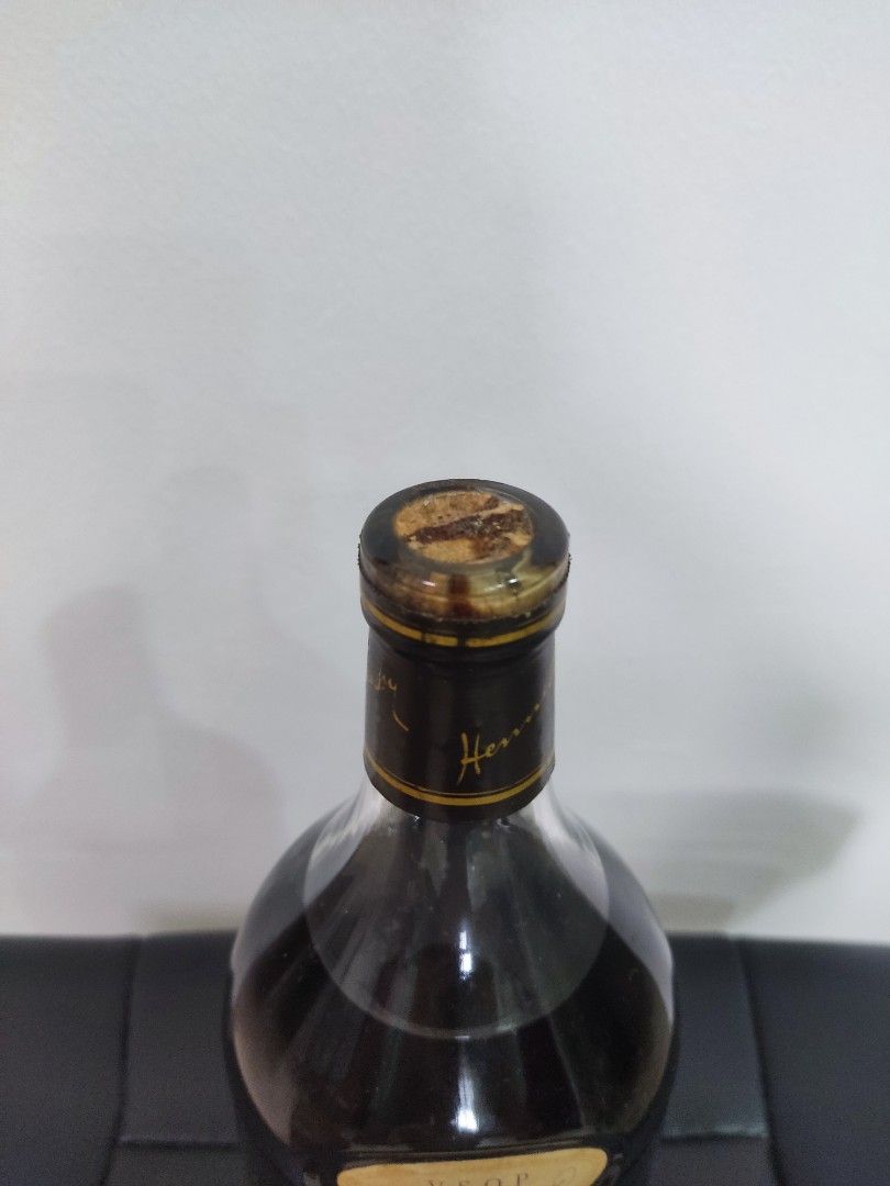 Hennessy VSOP (1 Liter), Food & Drinks, Alcoholic Beverages on Carousell